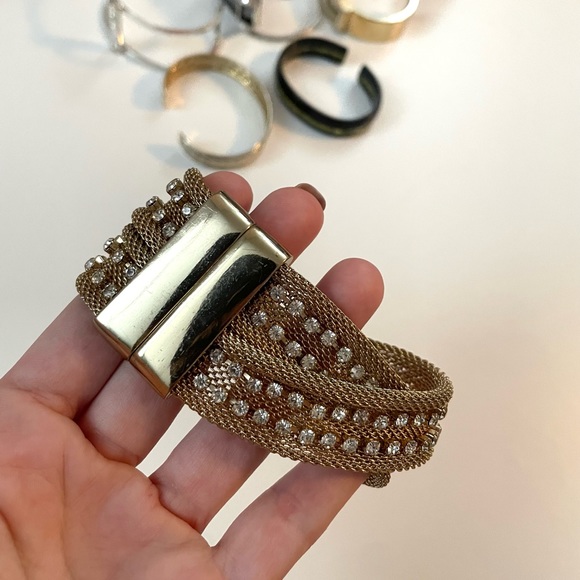 Bracelets - Picture 7 of 12